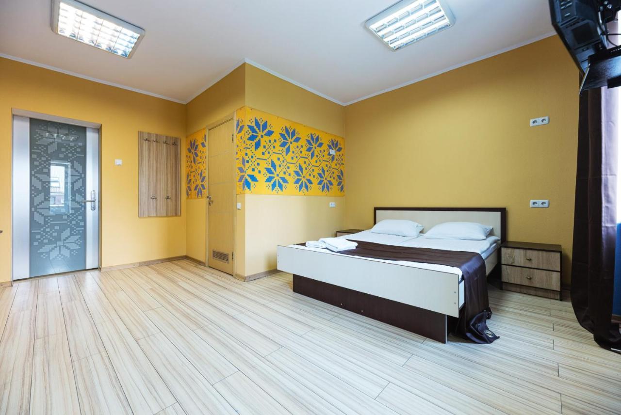 Guest House "Golden Gate 911 " Kiev Luaran gambar