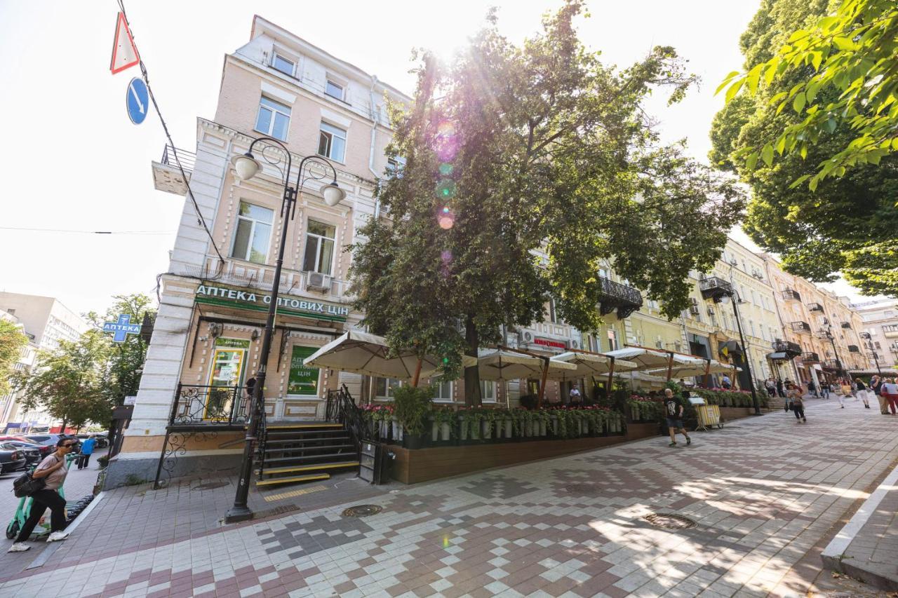 Guest House "Golden Gate 911 " Kiev Luaran gambar