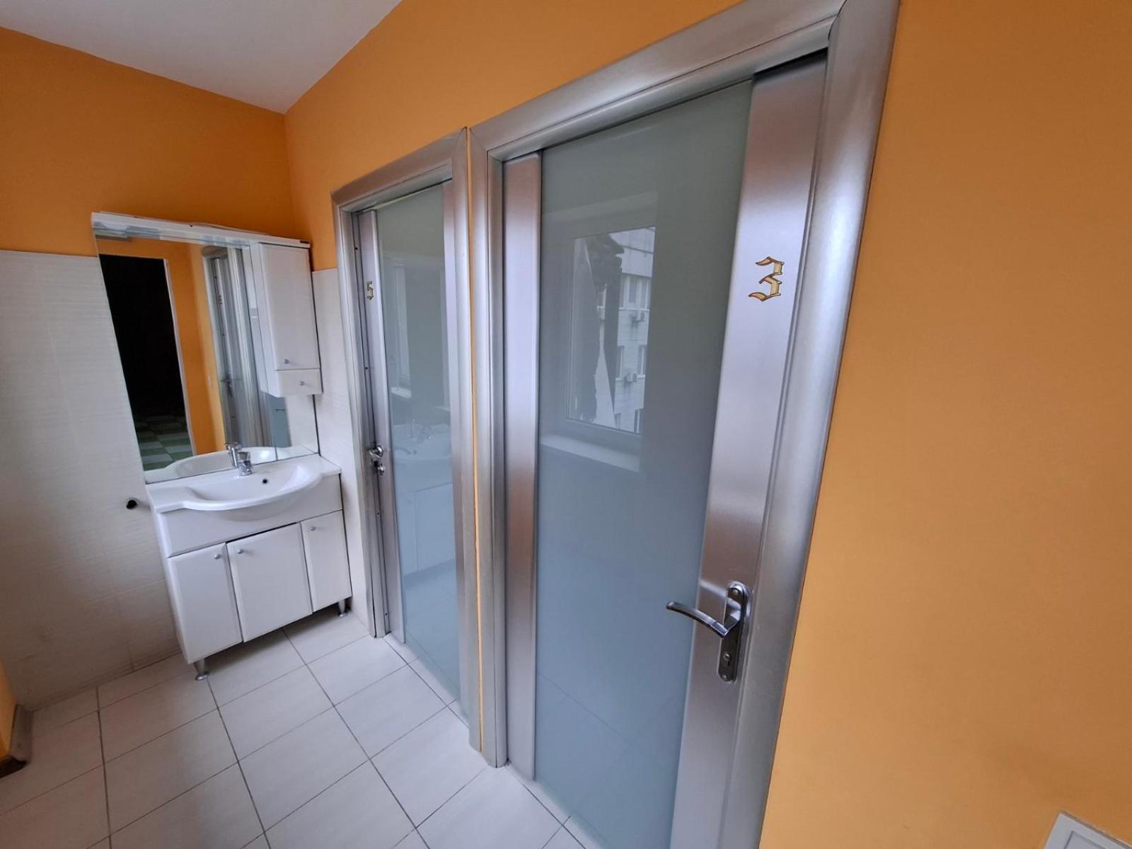 Guest House "Golden Gate 911 " Kiev Luaran gambar